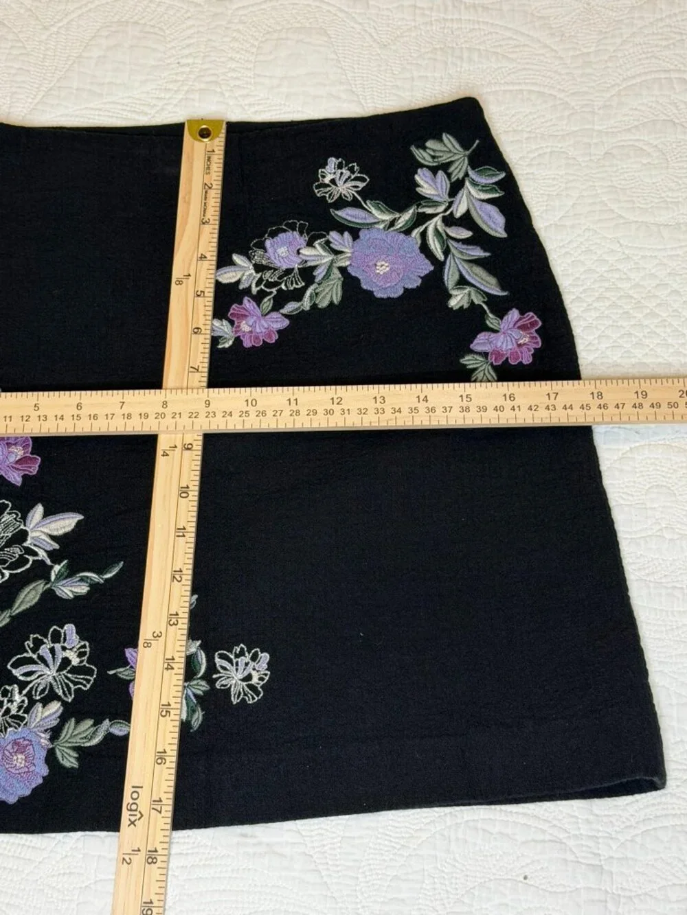 LOFT Petites Black Floral Embroidered Mini Skirt 0P